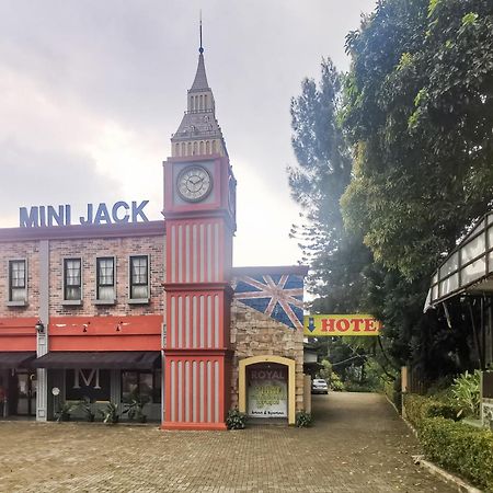 Hotel Container Inn Mitra Reddoorz Gadok 외부 사진