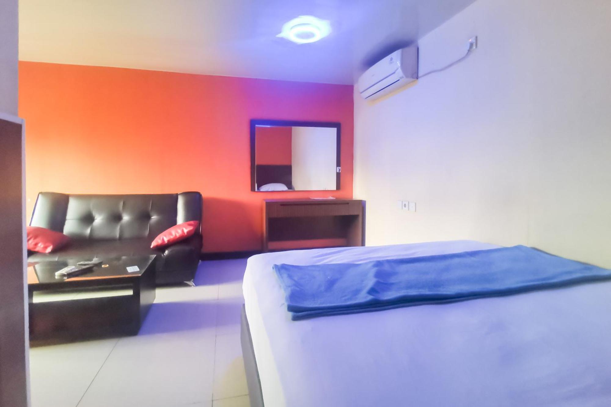 Hotel Container Inn Mitra Reddoorz Gadok 외부 사진
