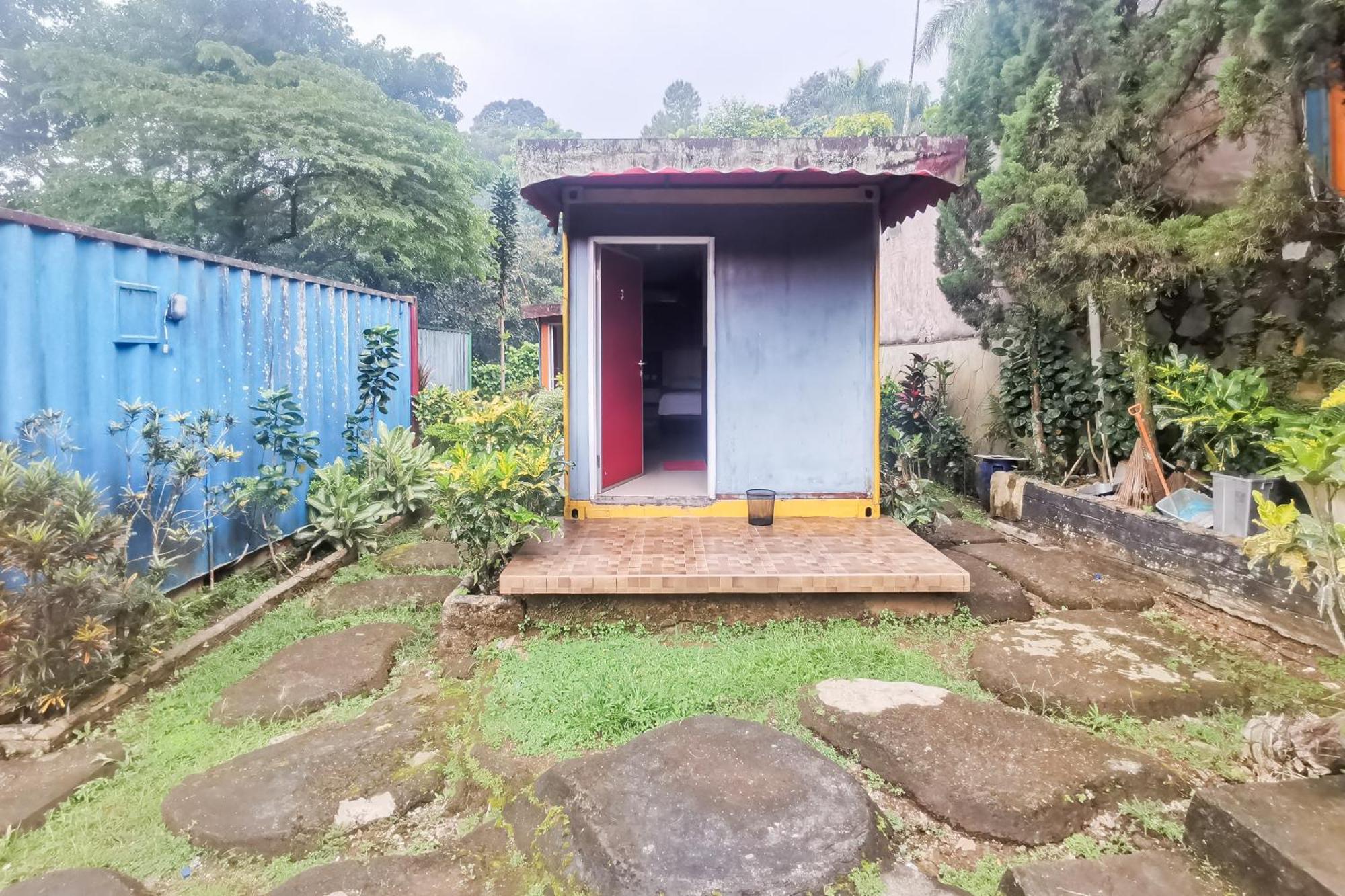 Hotel Container Inn Mitra Reddoorz Gadok 외부 사진