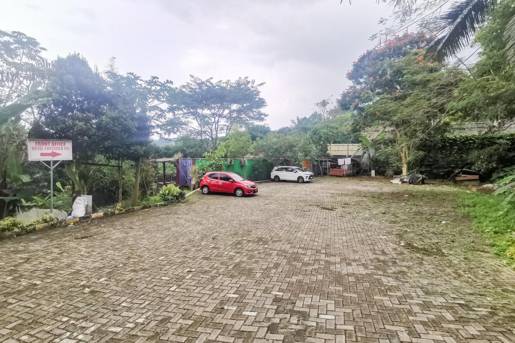 Hotel Container Inn Mitra Reddoorz Gadok 외부 사진